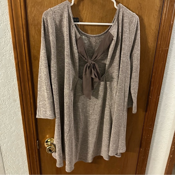 BKEred from Buckle tie back tunic sweater - Picture 1 of 5
